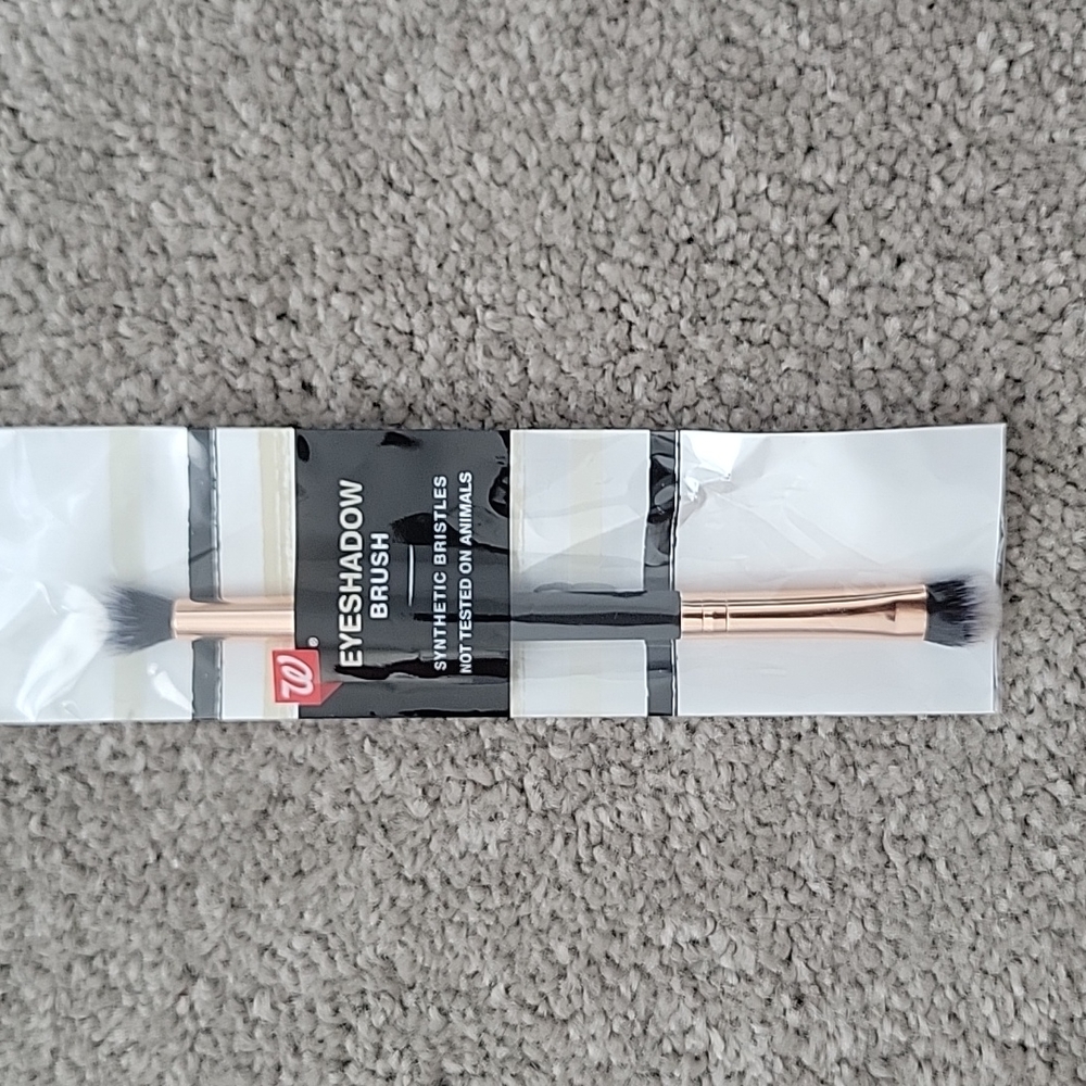 Walgreens Eyeshadow Brush
